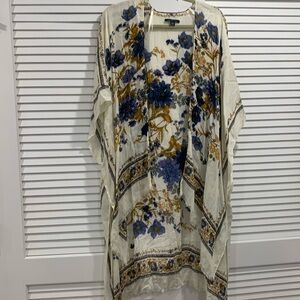 Excellent condition American Eagle kimono size O/S